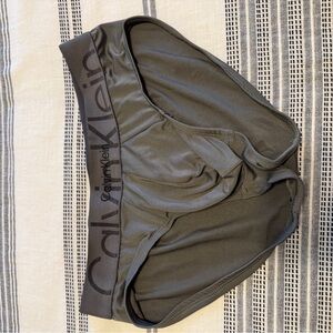 Calvin Klein Olive Green Men's Briefs with Logo Waistband